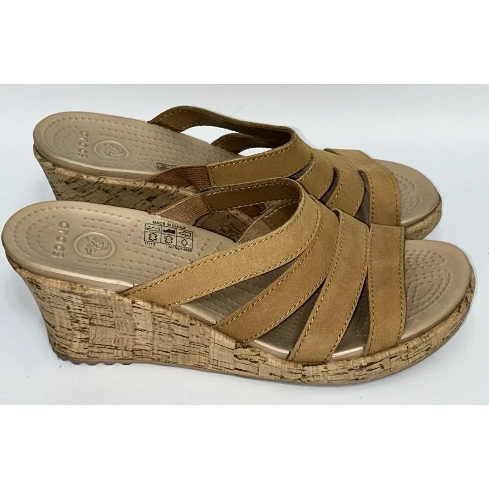 Crocs A leigh Wedge Sandal Womens 8 Camel Tan Leather Strappy Slide Cork Wedge